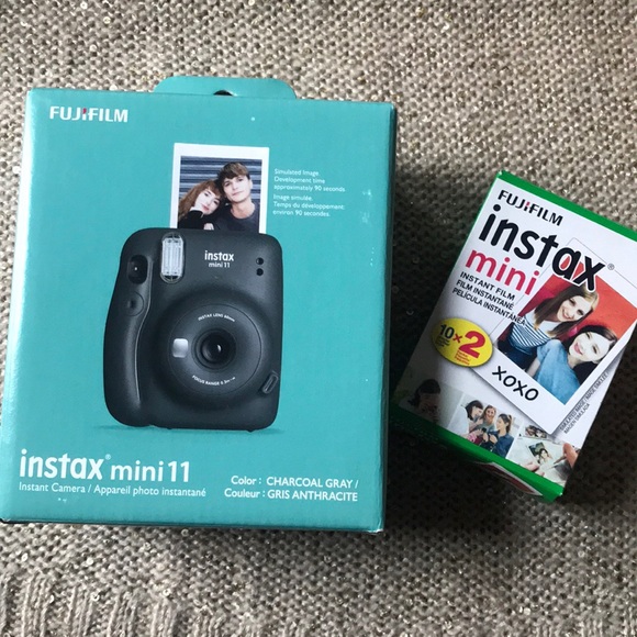 Fujifilm Other - Fujifilm INSTAX Mini 11 Instant Film Camera